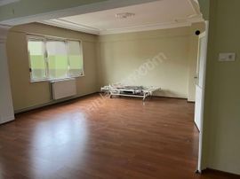 Denizli Çamlık Caddesinde 3+1 Geniş Daire