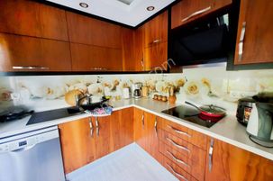 Barınaklar Larada Havuzlu 5+1 Müstakil Villa