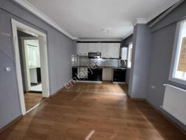 Türker Emlak L 2+1 80m² , A.mutfak , Doğalgazlı , Yeni Bina