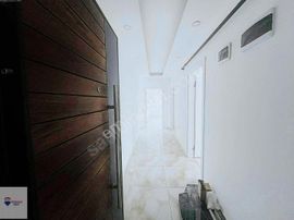 Remax Dem'den Halitpaşa'da Önü Açık Ara Kat 3+1 Kiralık Daire