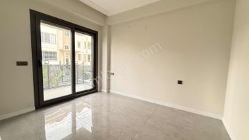 Tuzla Mahallesinde Satılık 1+1 Sıfır Daire