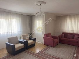 Hb'den 3+1 Satılık Daire, Mükemmel Konumda, Cepheleri Ferah