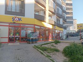 Aliağa Onyıl Gayrimenkul Yen Mh.hastane Cad.satılık Dükkan
