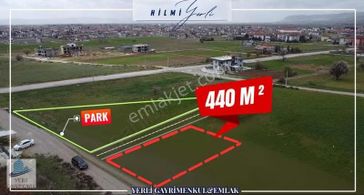 Yerli Gayrimenkul'den Akpınar Mahallesi 440 M² Köşe Parsel Arsa