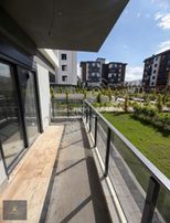 Karabağ'dan ! Lüx Site İçinde Bahçe Kullanımlı K.otoparklı