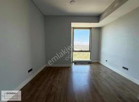 Ataşehir Metropol İstanbul C Blok 1+0 Stüdyo Satılık Daire