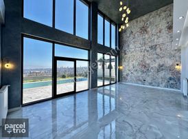 Satılık | Parcel Trio'dan Alanlı'da 3 Katlı 5+1 Havuzlu Villa