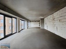 Millet Caddesi Üzerinde Kiralık Ofis Katı