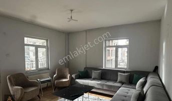 Anayurt Meydanda Kiralık 3+1 Daire