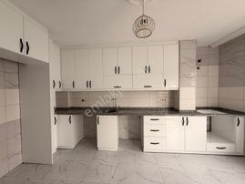 Emin Dondurma Yakını Bahçeli 3+1 Geniş Daire