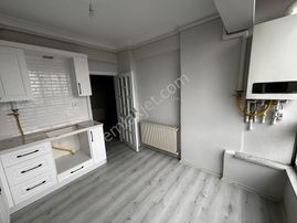 Deha Emlaktan Ortamahallede Kiralık 2+1 Daire