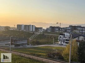 Başiskele Merkezi Konumda Kiralık Full Eşyalı Daire