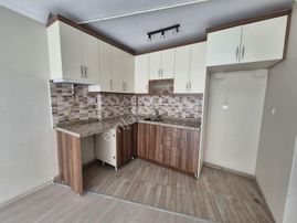 Dikilitaşta Tadilatlı Bakımlı Boş Ara Kat 2+1 Satılık Daire
