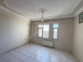 Merkezi Konumda Kiralık Daire