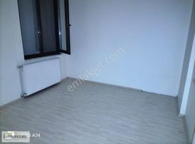 Serdivan İş Bankası Civarında Kiralık Daire...