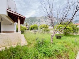 Elvan Özçelik'den Örende Denize Çok Yakın Satılık Villa