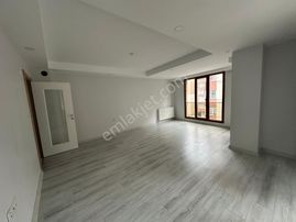 Bahçelievler'de 5 Yıllık Binada 3+1 Ön Cephe Geniş Ara Kat Daire