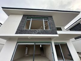 Ayzen Emlak'tan Pursaklar Saray'da Lüx Yapı 4+1 Villa