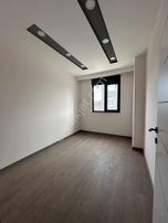 Antalya Kepez Tramvay Dibinde Havuzlu Sitede