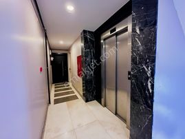 Erenköy De Yeni Genç Binada Geniş 2+1