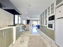 Fethiye Çiftlik Mahallesinde 10+1 490m2 Havuzlu Bahçeli Villa