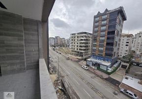 Atakent Mahallesinde Satılık Ultra Lüks Sıfır 4+1 Daire