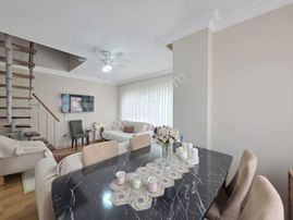 Mertcan'dan Erenler Cad.üzerinde Metroya 8dk İskanlı Dubleks 3+2