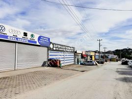 Kuşadası Sanayisinde Çift Dükkan Bir Arada