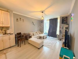 Mertcan'dan Caddeye 3dk Metroya 7dk İskanlı Ara Kat 1+1 Daire