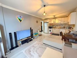 Mertcan'dan Caddeye 3dk Metroya 7dk İskanlı Ara Kat 1+1 Daire