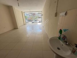 Rüzgar Emlaktan Kiralık Dükkan