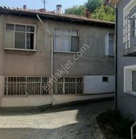 Sahibinden Merkezi Konumda Satılık 2 Katlı Müstakil Ev