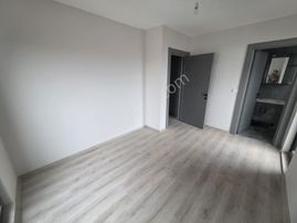 Havuz Manzaralı 2+1 / 3. Kat / Yeniköy