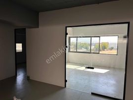 Zafer Mah. 470 M² 2 Katlı 3 Adet Ofis Mevcut