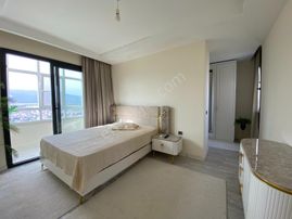 Tüzün'den 50.yıl Mahallesi'nde 5+1 Satılık Daire
