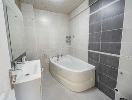 Bahaşıkman Cad Yakınında 2+1 Boş Daire