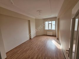Kayakyolu Merkezinde Kiralık 3+1 Daire