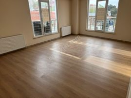 Namazgah Caddesinde Satılık 2+1 Sıfır Daire