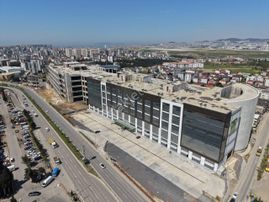 Tuzla'da Satılık Ferah 4 Dükkan