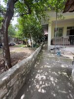 Hastane Karşısı Müstakil Ev Ve Arsası