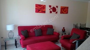 Stop'tan Çalışta Denize Sıfır Havuzlu Triplex Villa