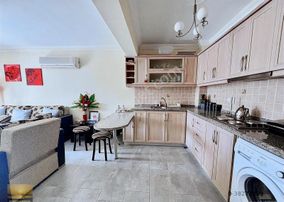 Satılık Daire Denize Yakın Plajlı Sitede Fulmanzaralı Satılık Ev