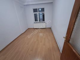 Bağcılar Fatih Mh. Kiralık 2+1 Daire