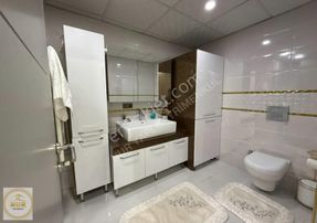 Nur Yapı'dan Bölgenin Gözde Dairesii!metrobüse 4dk!geniş M2 2+1