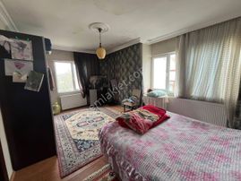 Çınarcık Koruda Site İçerisinde Satılık Villa