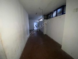İz Yapı İnş.merkezi Konum Kiralık Dükkan