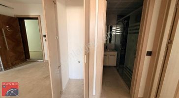 Maltepe Toki'de 2+1 Ebeveyn Banyolu Deniz Manzaralı Balkonlu D..