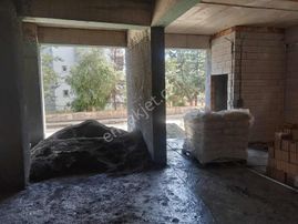 Karapınar Merkezi Konumda Giriş 420 M2 Dükkan