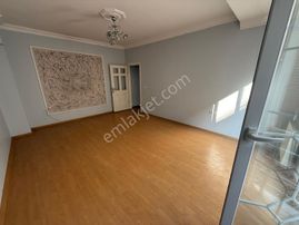 Esenyurt Üçevler Mahallesi Balkonlu 2+1 Satılık Daire