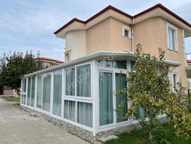 Ayvada Emlak Dan Cunda Adasında Lüx 5+1 Dubleks Villa